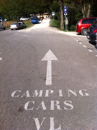 Saint-Martin dArdèche - aire de stationnement camping-car