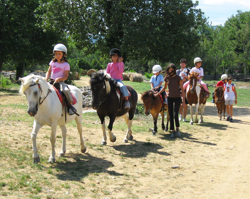 Randonnée Equestre Accompagnée - Equitation Chavetourte